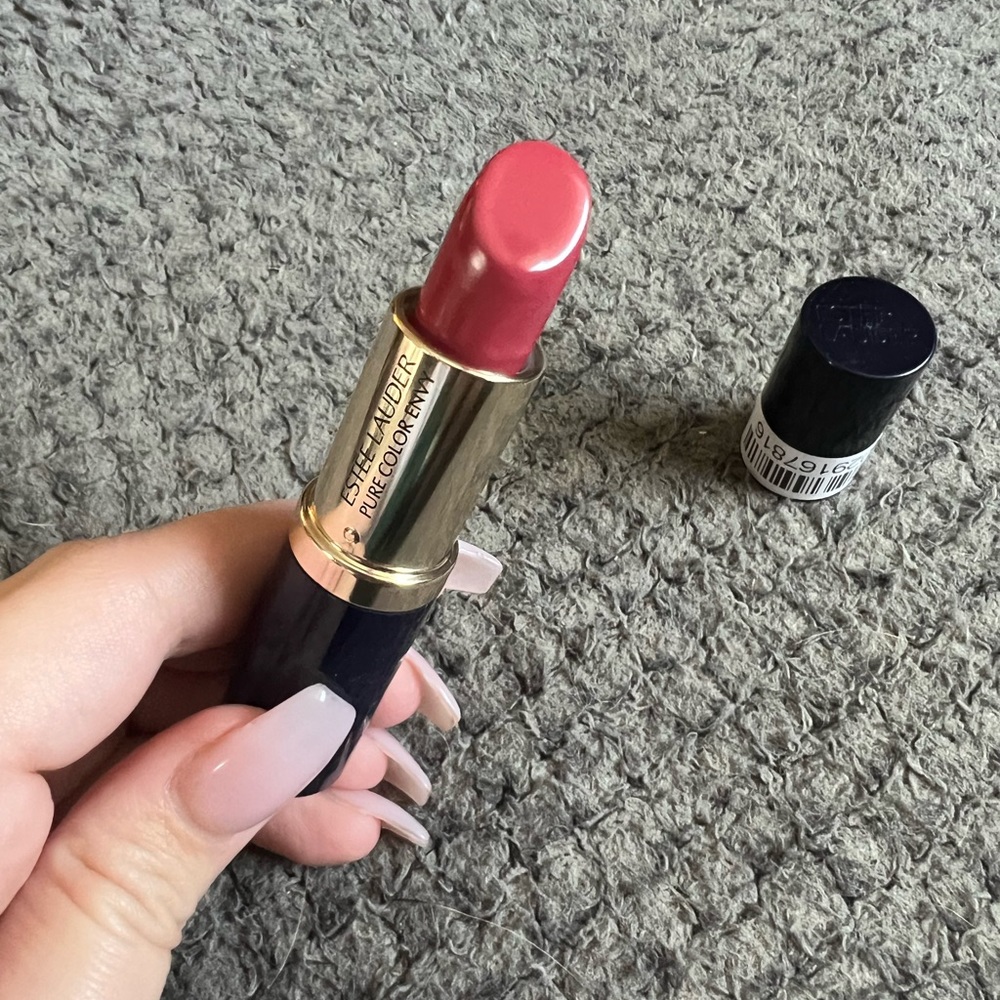 Estée Lauder pure color envy lipstick - Picture 4 of 8